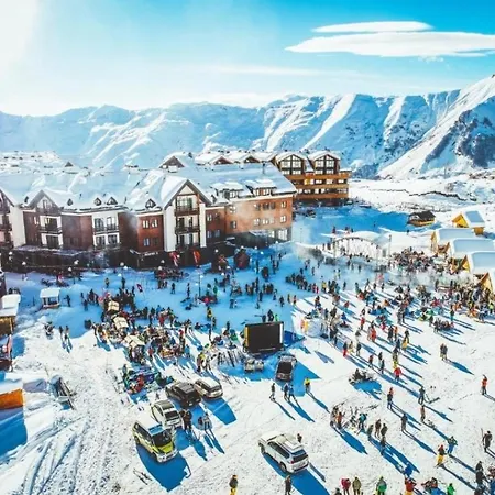 Ski In Ski Out Tiamo Apartment 302-303 At Gudauri Loft Hotel Экстерьер фото